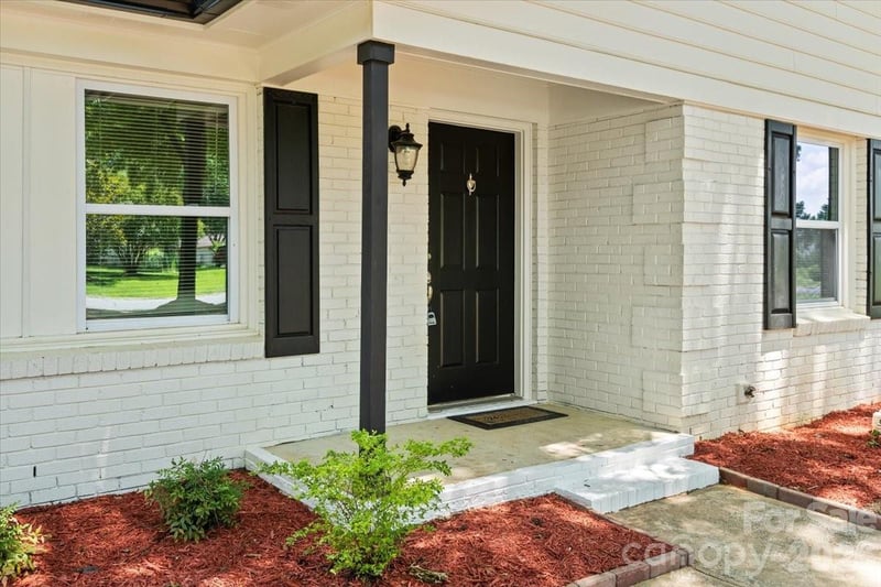 8006 Hemby Wood Dr, Indian Trail, NC 28079