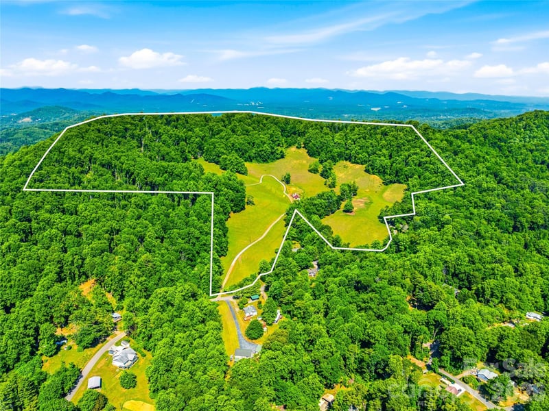 52 Chapel Hill Church Rd, Asheville, NC 28803