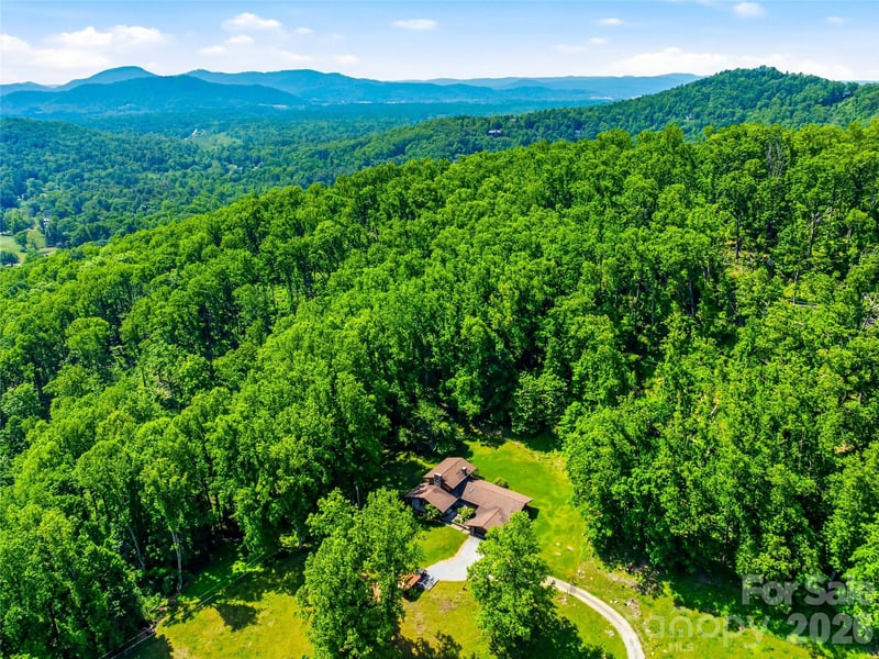 52 Chapel Hill Church Rd, Asheville, NC 28803