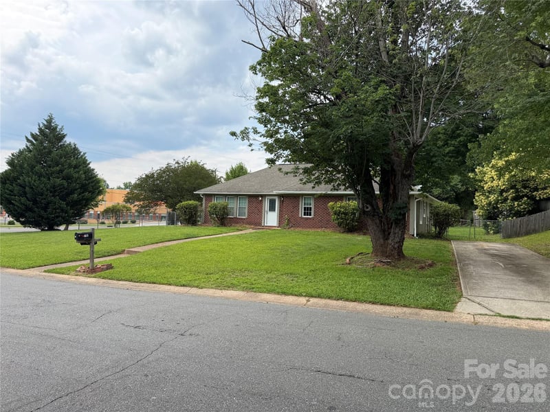 7101 Riding Trail Rd, Charlotte, NC 28212