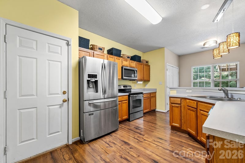 118 Devon Forest Dr, Mooresville, NC 28115