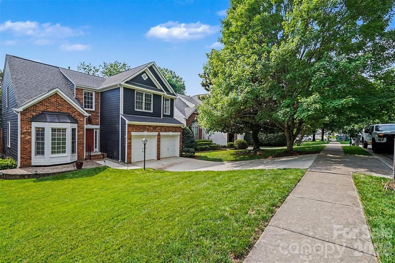 1926 Dunhill Dr, Charlotte, NC 28205
