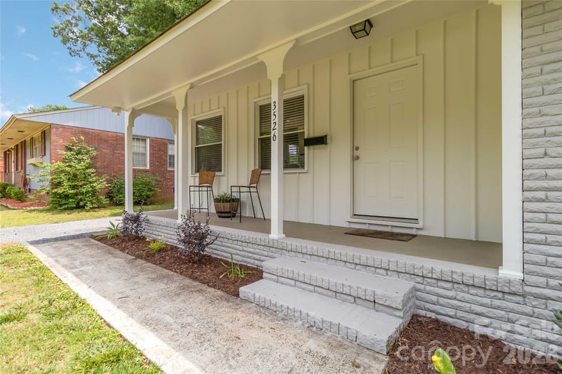 3526 Stonehaven Dr, Charlotte, NC 28215