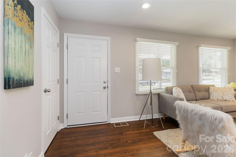 3526 Stonehaven Dr, Charlotte, NC 28215