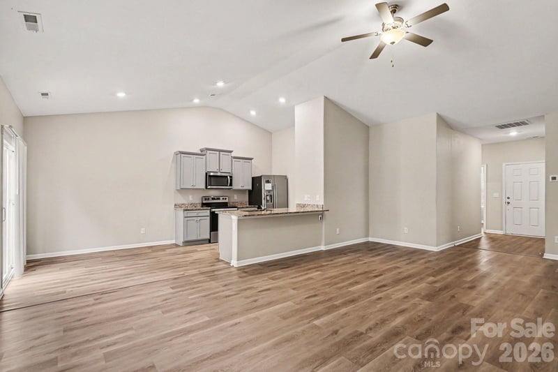 1029 Culver Spring Way, Charlotte, NC 28215