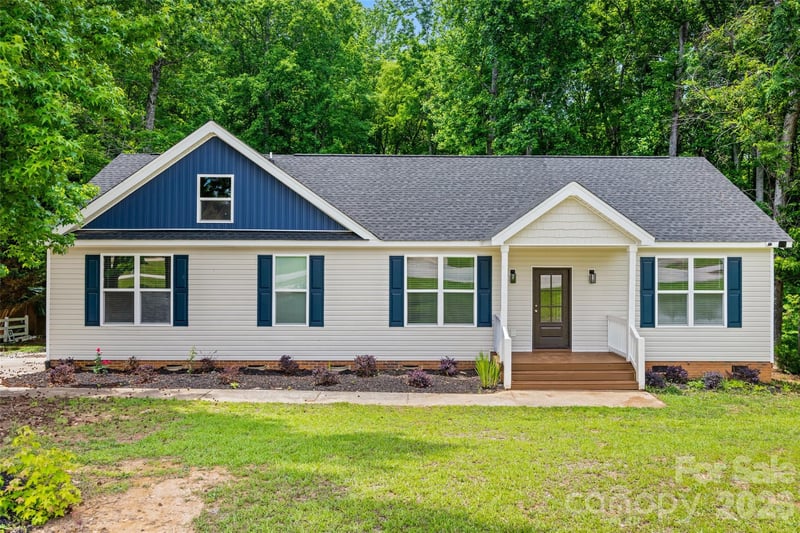 925 Loganberry Ln, York, SC 29745