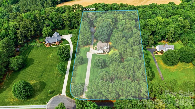 2419 Dellwood Dr, Monroe, NC 28112