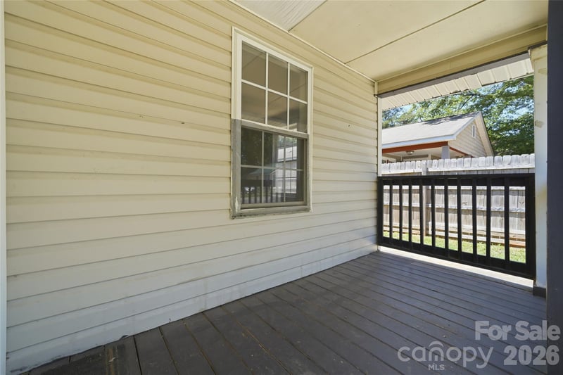 933 Rowan St, Charlotte, NC 28208
