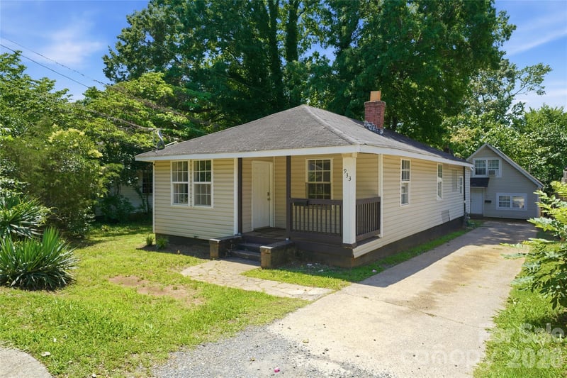 933 Rowan St, Charlotte, NC 28208