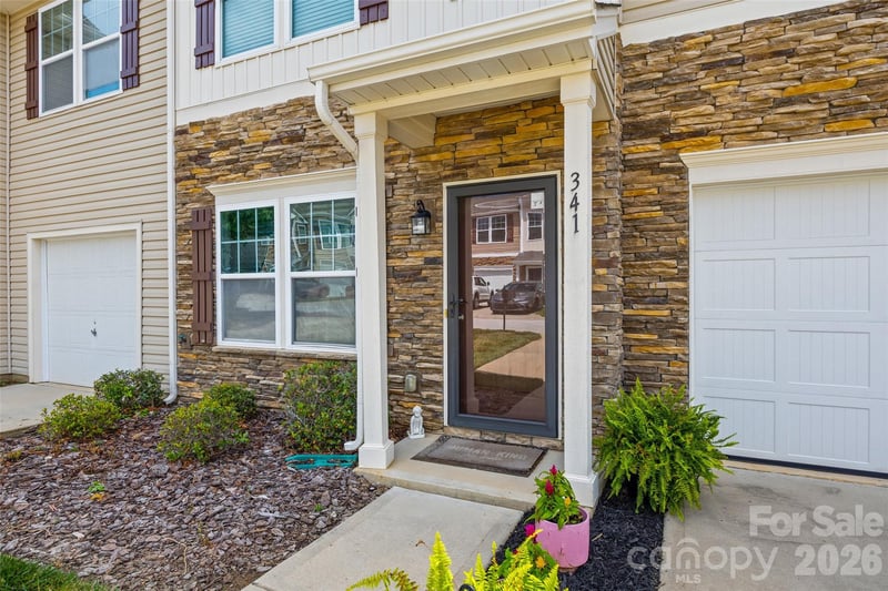 341 Battery Cir, Clover, SC 29710