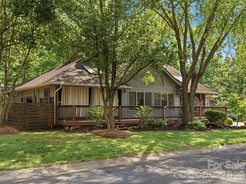 4720 Grey Moss Dr, Lake Wylie, SC 29710