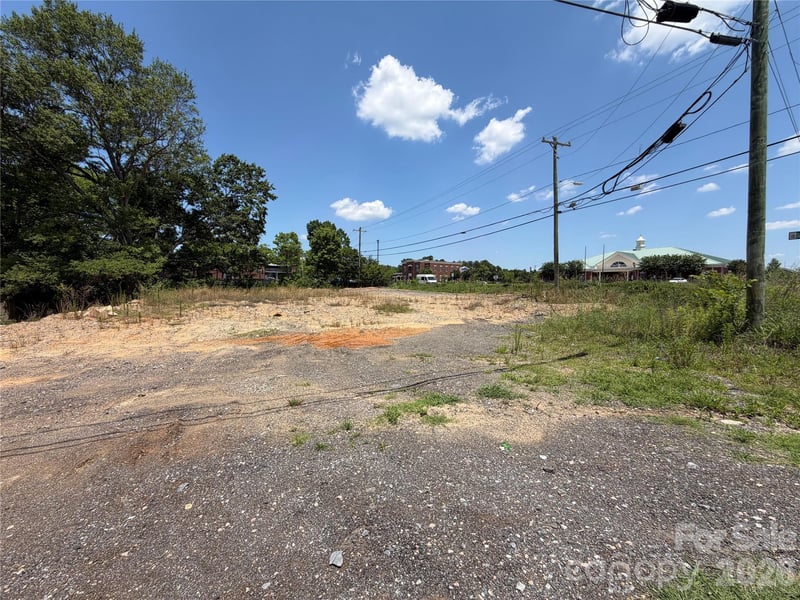 2990 Dale Earnhardt Blvd, Kannapolis, NC 28083