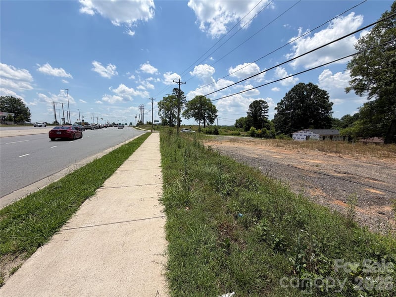 2990 Dale Earnhardt Blvd, Kannapolis, NC 28083