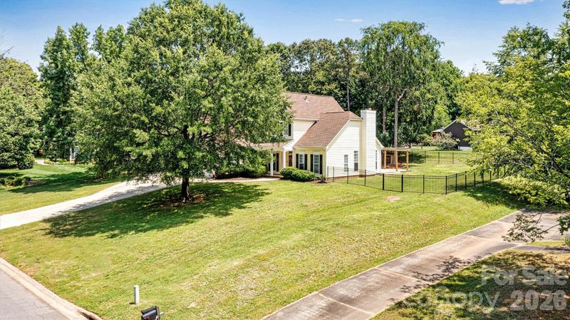 7001 Plough Dr, Mint Hill, NC 28227
