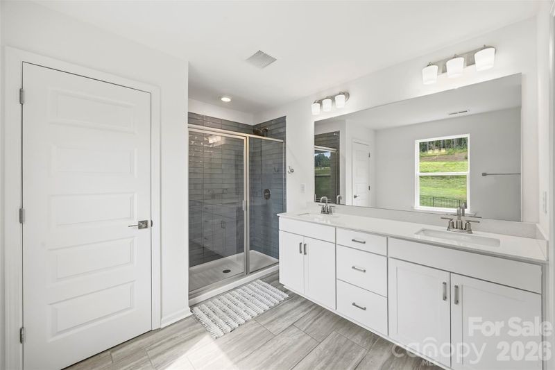 152 Lancashire Ct, Denver, NC 28037