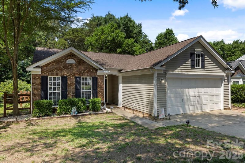 4313 Bubbling Brook Ct, Charlotte, NC 28278