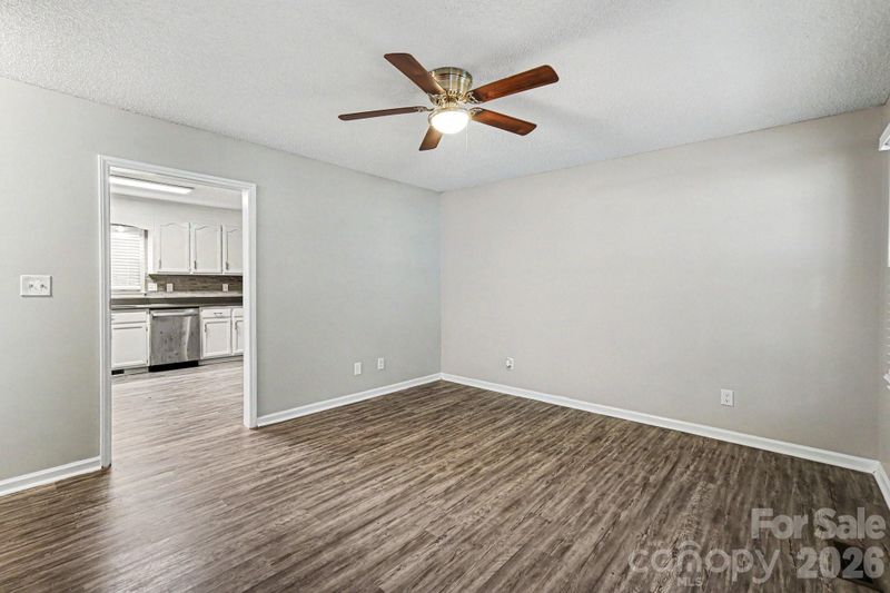505 S 13th St, Bessemer City, NC 28016