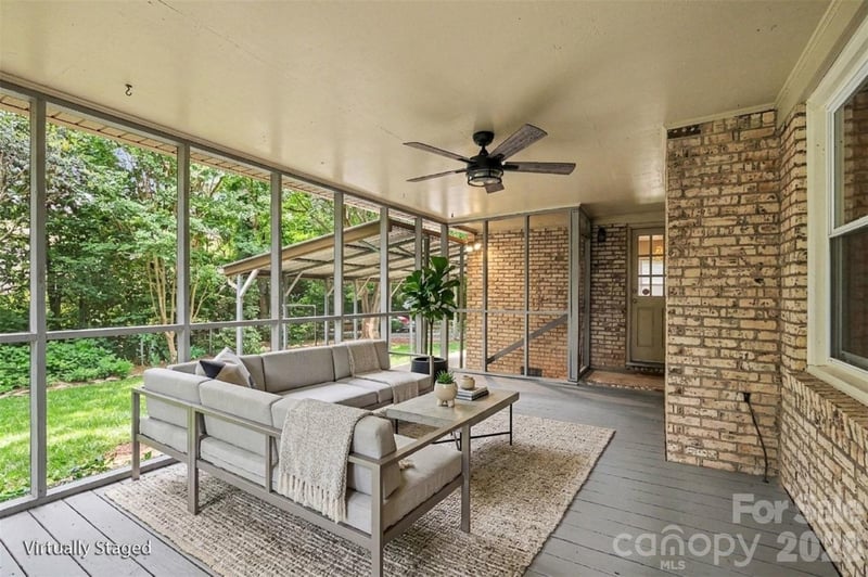 2143 Knickerbocker Dr, Charlotte, NC 28212