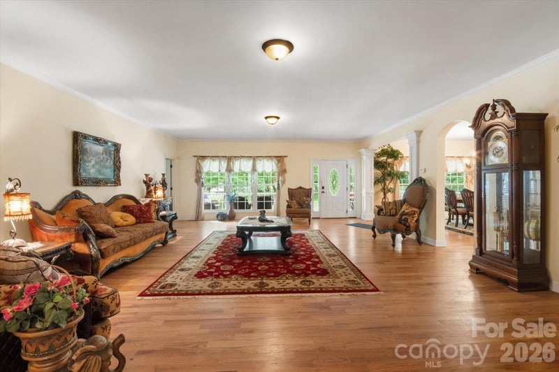 115 Barton Rd, Brevard, NC 28712