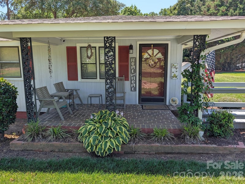 4053 Roddey Rd, Catawba, SC 29704
