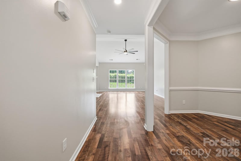 13409 Planters Row Dr, Charlotte, NC 28278