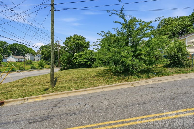 412 W Davidson Ave, Gastonia, NC 28052