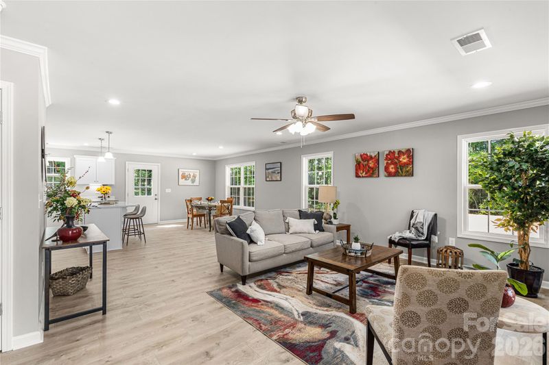 2489 Pineview Dr, Lancaster, SC 29720