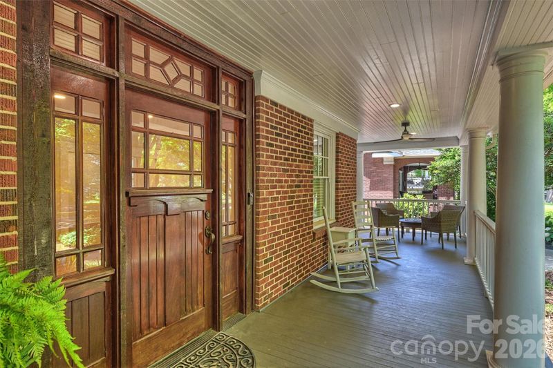 2126 Dilworth Rd E, Charlotte, NC 28203