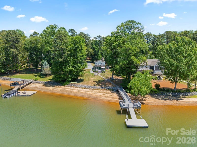 383 Sundown Rd, Mooresville, NC 28117