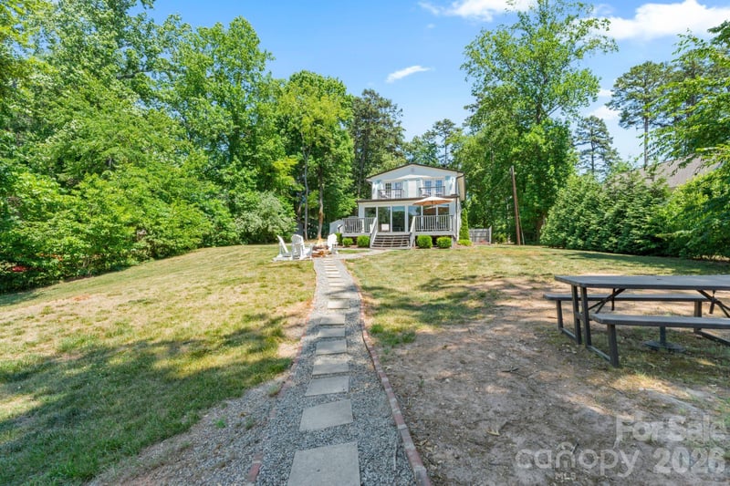 383 Sundown Rd, Mooresville, NC 28117