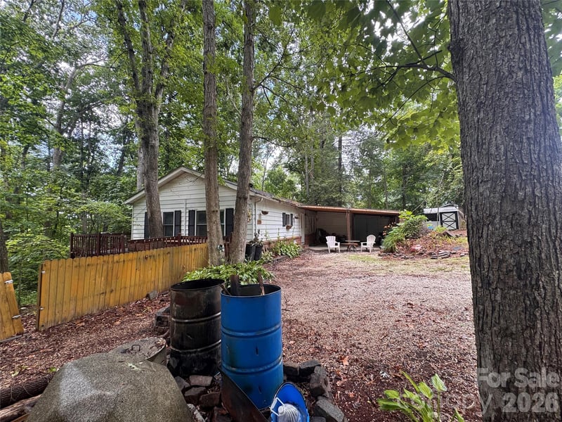 785 Hutch Mountain Rd, Fletcher, NC 28732
