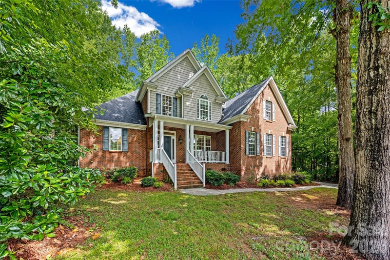 2035 Slippery Rock Cv, Clover, SC 29710