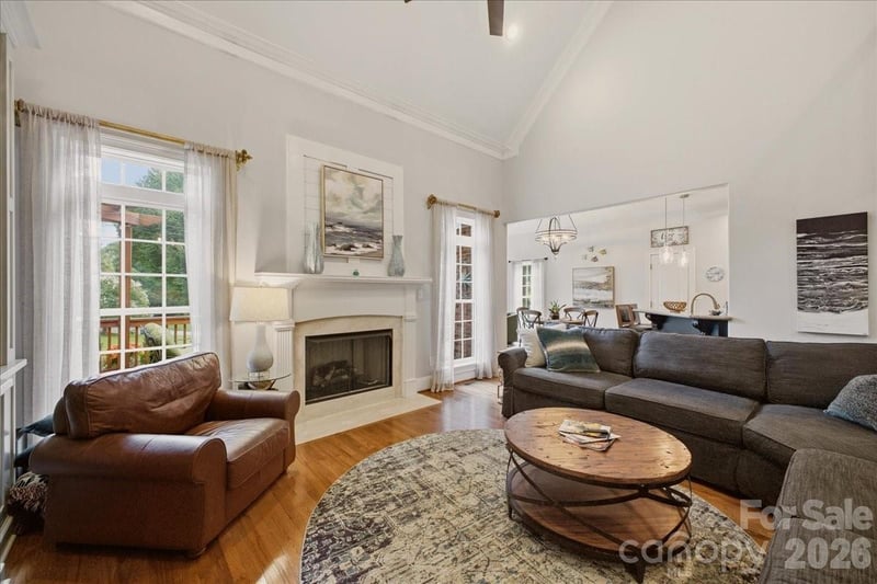 201 Commodore Ct, Belmont, NC 28012
