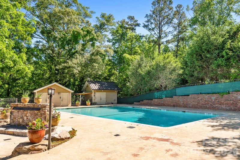 203 Bowling Park Rd, Asheville, NC 28803