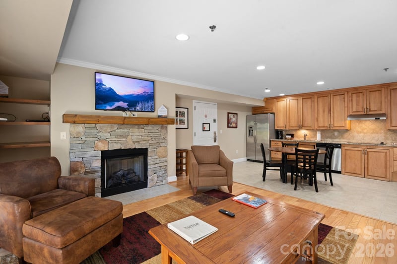 203 Bowling Park Rd, Asheville, NC 28803