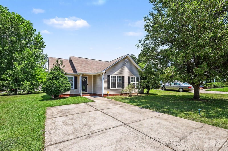 1440 Bells Knox Rd, Charlotte, NC 28214