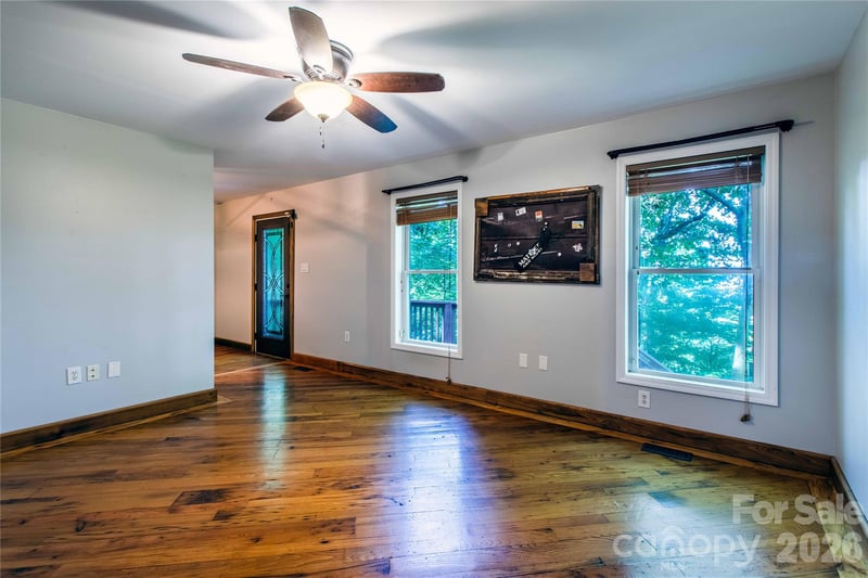 142 Blake Dr, Canton, NC 28716