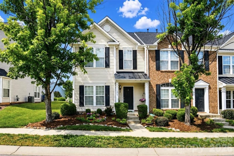 4913 Sunburst Ln, Charlotte, NC 28213