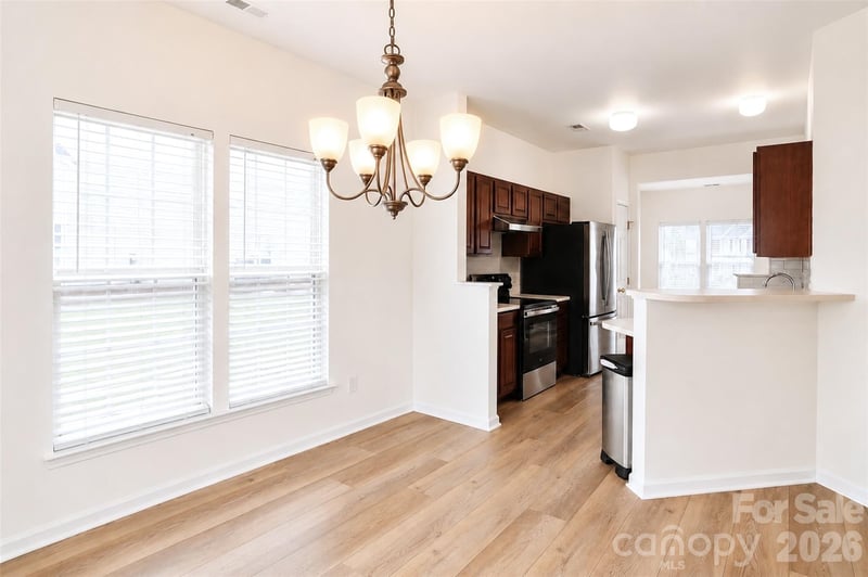 4913 Sunburst Ln, Charlotte, NC 28213