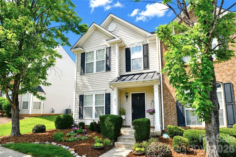 4913 Sunburst Ln, Charlotte, NC 28213