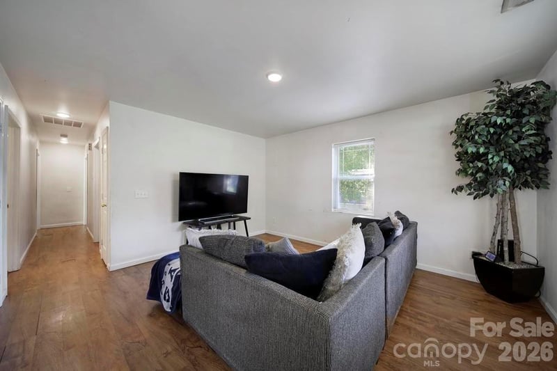 362 Sharpe St, Mooresville, NC 28115