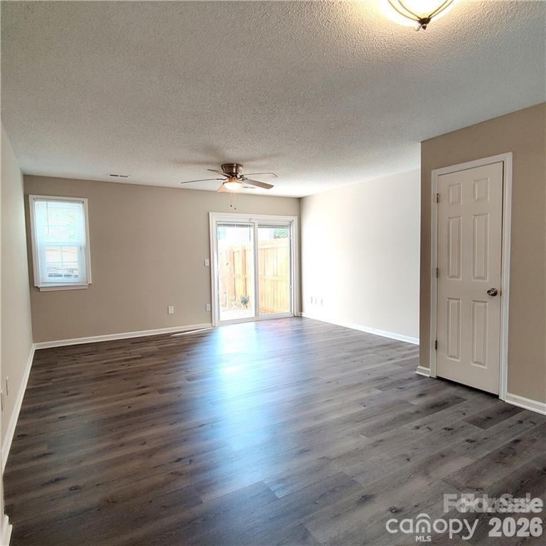 5744 Prescott Ct, Charlotte, NC 28269