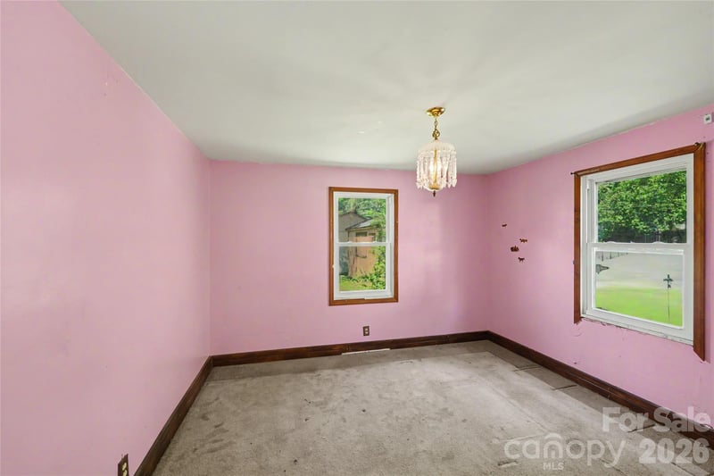 1212 Meadow Ln, Charlotte, NC 28205