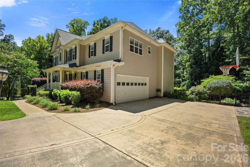 101 Egrets Walk Pl, Mooresville, NC 28117