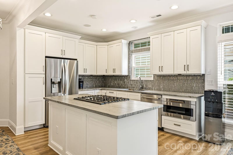 8335 Viewpoint Ln, Cornelius, NC 28031