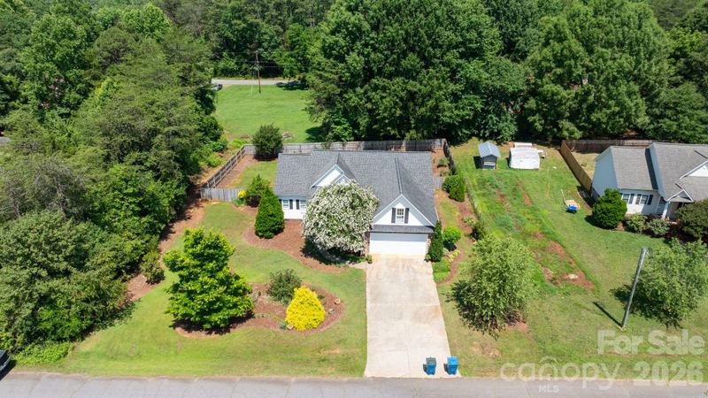 1621 Herbie Cir, Newton, NC 28658