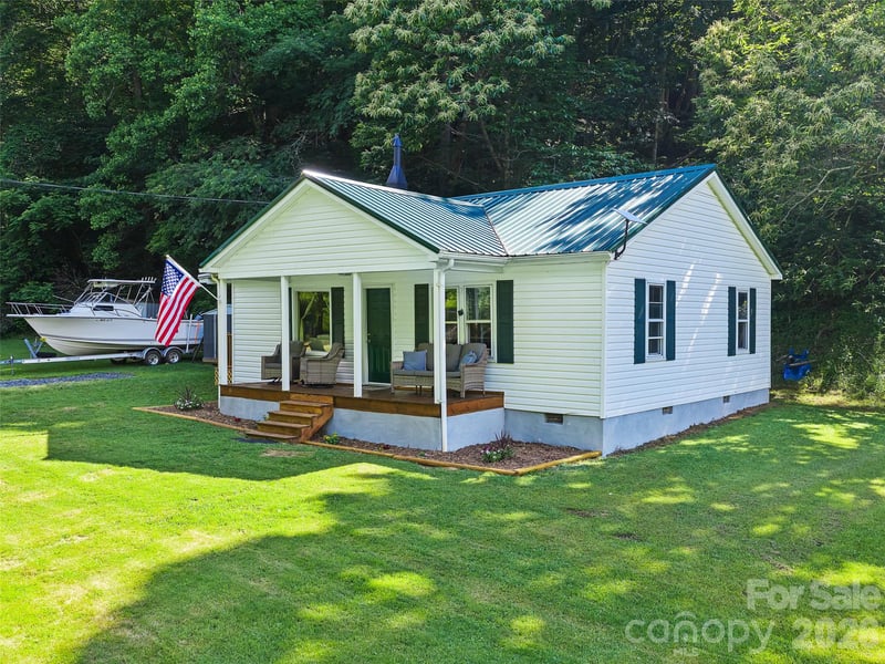 232 Langford Branch Rd, Burnsville, NC 28714