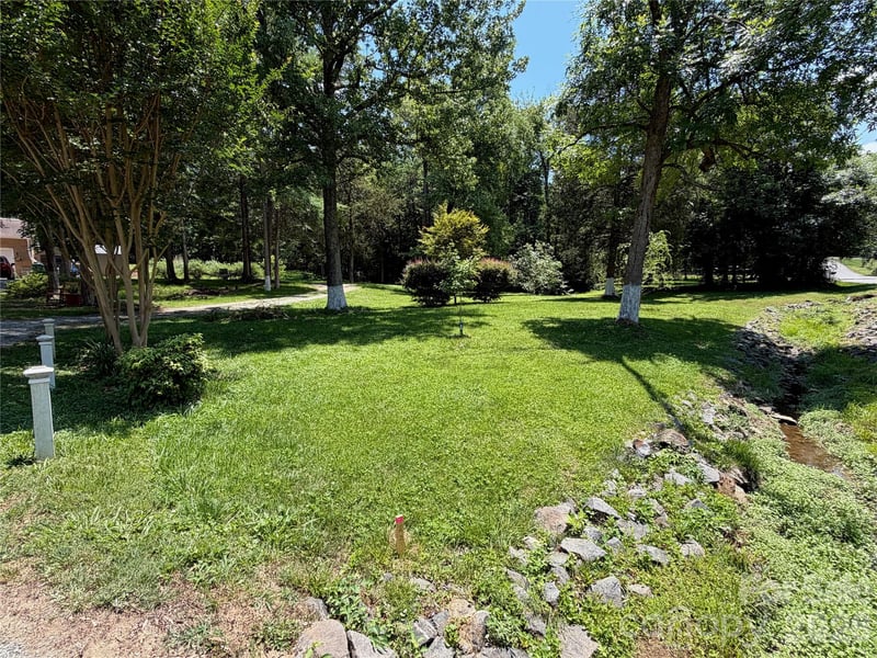 7322 Alamance Dr, Charlotte, NC 28227