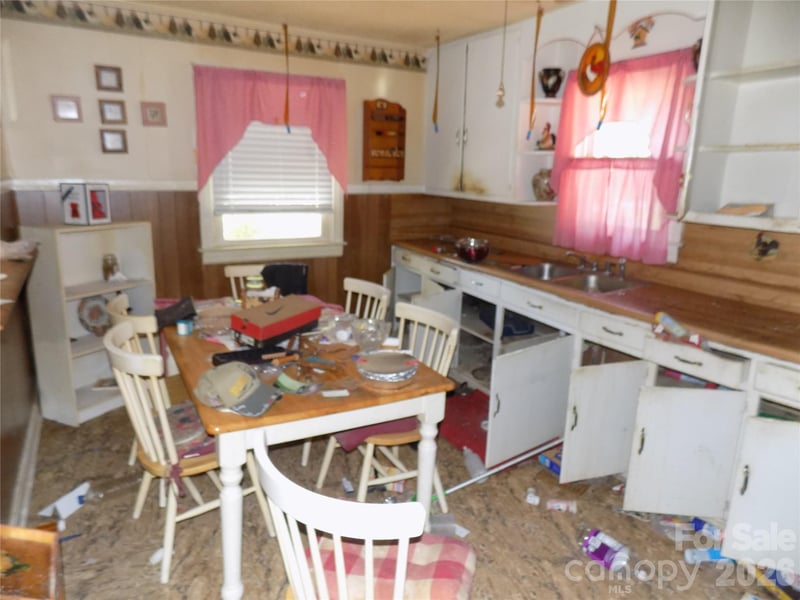 308 S Vine St, Gastonia, NC 28052