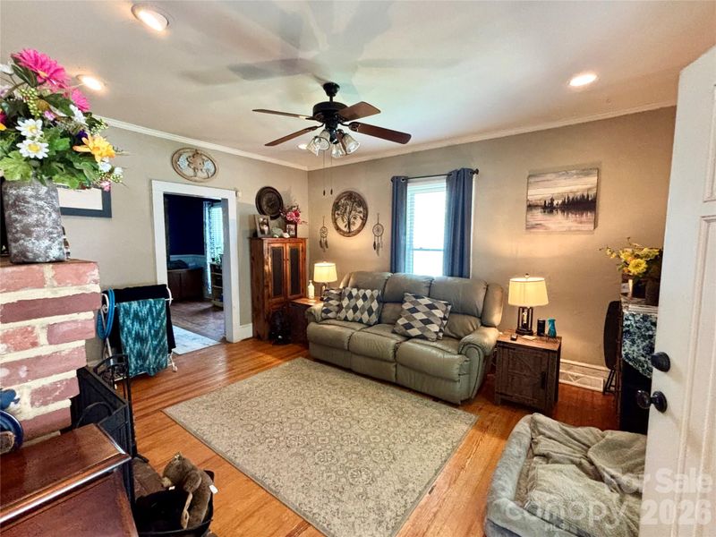 809 W A St, Kannapolis, NC 28081